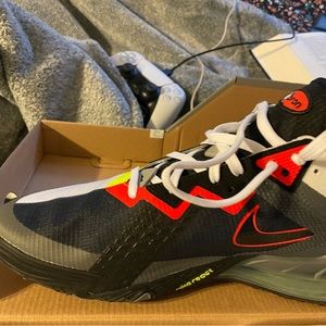 Lebron 18 low, white/black-iron grey-volt, size 11